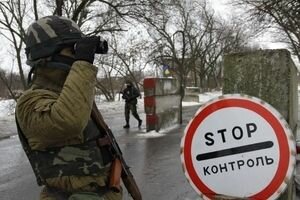 Пограничники предупредили об огромных очередях на пунктах пропуска на Донбассе