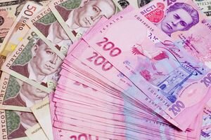 Национальный банк укрепил гривну до 27,89 грн/доллар