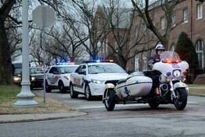 Уставший американец напился, сел за руль и "настучал" на себя в полицию