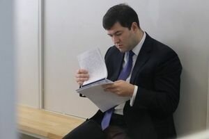 Суд на два месяца продлил меру пресечения Насирову