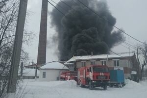 В Донецкой области произошел пожар на складе горюче-смазочных материалов