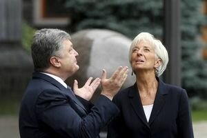 Цена кредита МВФ: придется выбирать между интересами власти и финансовым цунами для страны