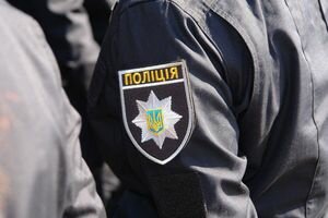 В Киеве патрульные нашли чемодан с наркотиками у нарушителя ПДД