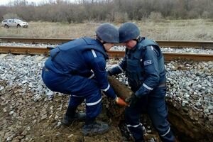 В Одесской области на железнодорожном пути обнаружили боеприпасы