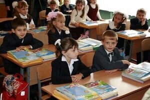 МОН учло рекомендации Венецианской комиссии и разрешило частным школам выбирать язык обучения