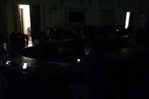 Во время встречи Смолия с депутатами от "БПП" в Раде отключили свет