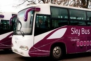 Проезд на автобусах Skybus из Киева в аэропорт "Борисполь" подорожал до 100 грн 