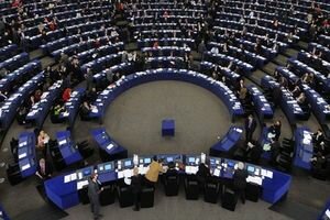 Европарламент одобрил введение жестких санкций против Польши
