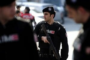В Турции отказались освободить греческих военных, задержанных за шпионаж