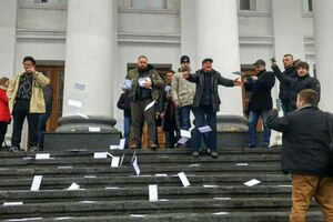 В Полтаве из-за плохой уборки снега произошла драка между активистами и чиновниками