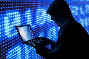 Два хакера из Черновцов обокрали мировой сервис логистики DHL
