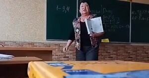 "Тварь, скот поганый!": в сети показали, как учительница из Василькова учит детей физике