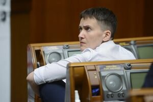 Рада сняла неприкосновенность и разрешила Луценко арестовать Савченко