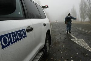 Боевики не разрешили наблюдателям ОБСЕ посмотреть, что гумконвой из России привез в Луганск