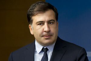 Саакашвили: Луценко отменили американскую визу и сняли его с самолета в аэропорту Амстердама