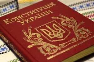 Народ Украины должен на референдуме принять новую Конституцию, - Мельничук