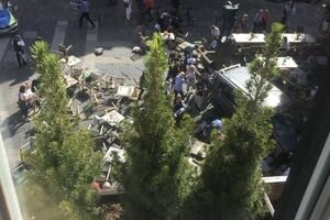 Теракт в Германии: водитель фуры застрелился после наезда на толпу людей