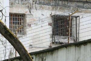 Бился головой о стену: в Минюсте объяснили загадочную смерть заключенного в Лукьяновском СИЗО