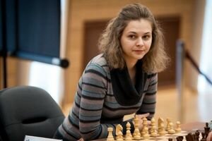 Украинская шахматистка Музычук черными обыграла россиянку и улучшила свой результат на ЧЕ