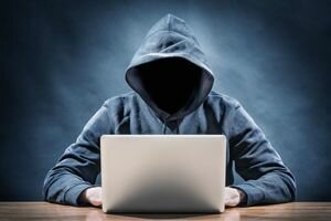 Хакеры взломали и заблокировали сайт Минэнерго Украины и требуют выкуп в биткоинах