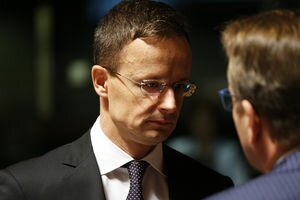 Сийярто заявил, что Венгрия продолжит ветировать вступление Украины в НАТО, несмотря на международное давление