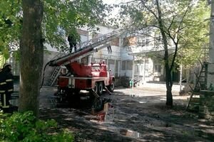 В Харькове вспыхнуло здание бывшего детского сада, когда в нем находилось много людей