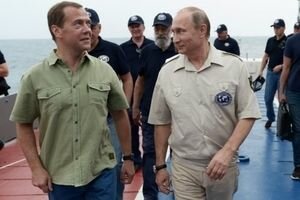 МИД Украины о визите Путина и Медведева в Крым: Эти поездки являются никчемными