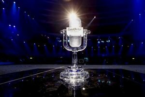 Оголяющиеся пранкеры и бородатая женщина: самые громкие скандалы на сцене Евровидения за последние 10 лет
