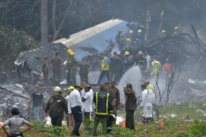 Авиакатастрофа на Кубе: местные жители заявили о выживших