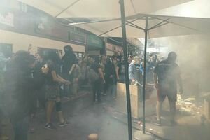 Погром киосков на метро "Лесная": задержаны десять человек