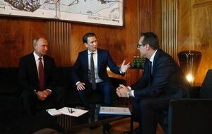 Канцлер Австрии и президент России обсудили ситуацию на Донбассе