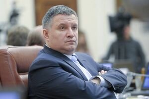 Аваков предложил временно запретить жителям Донбасса участвовать в выборах