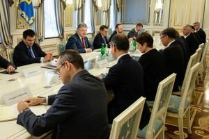 Порошенко провел встречи с послами стран "Большой семерки" и Евросоюза