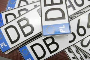 В Раде намерены ужесточить контроль за владельцами авто на еврономерах