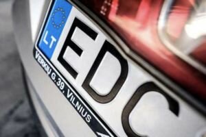 Купить авто на еврономерах: пять аргументов за и пять – против 