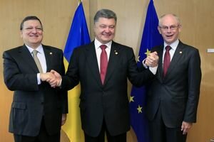Бузаров: Украинское правительство имитирует евроинтеграцию, которой реально не происходит