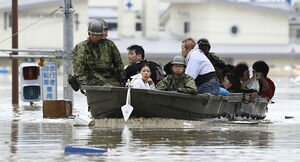 Крупное наводнение в Японии унесло жизни уже более 60 человек