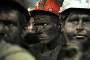 В Минэнерго уточнили, сколько миллионов гривен выделили для погашения долгов по зарплате шахтерам