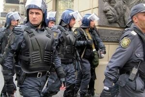 В Азербайджане во время разгона акции протеста погибли два сотрудника полиции