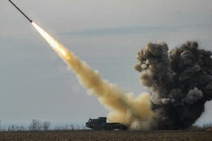 Турчинов заявил, что одним из главных приоритетов Украины является разработка ракет