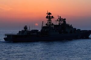 Четверо украинских моряков вернулись домой после "долгового плена" в ОАЭ 