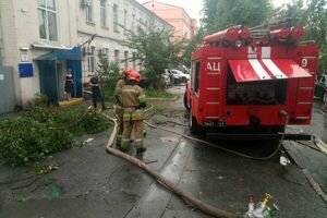 В Киеве из-за дождя подтопило Соломенский суд