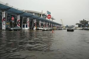 Киевские ливни: аэропорт Жуляны тоже затоплен. Фото