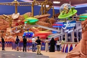 В ОАЭ открылся самый крупный крытый парк развлечений в мире. Фото