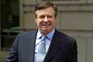 Суд решил оставить Манафорта под арестом до конца слушаний