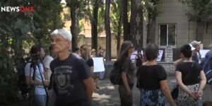 Под Лукьяновским СИЗО проходит акция поддержки "торнадовцев"