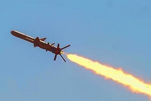Уничтожает любые цели на расстоянии до 300 км: в Украине прошли успешные испытания отечественной крылатой ракеты