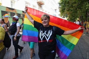 В Одессе двух мужчин задержали за нападение на участников ЛГБТ-марша. Фото