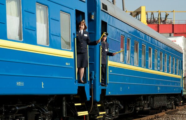 Эксперт уточнил, сколько Украина потеряет из-за отмены поездов в Россию