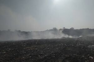 В Донецкой области загорелась мусорная свалка